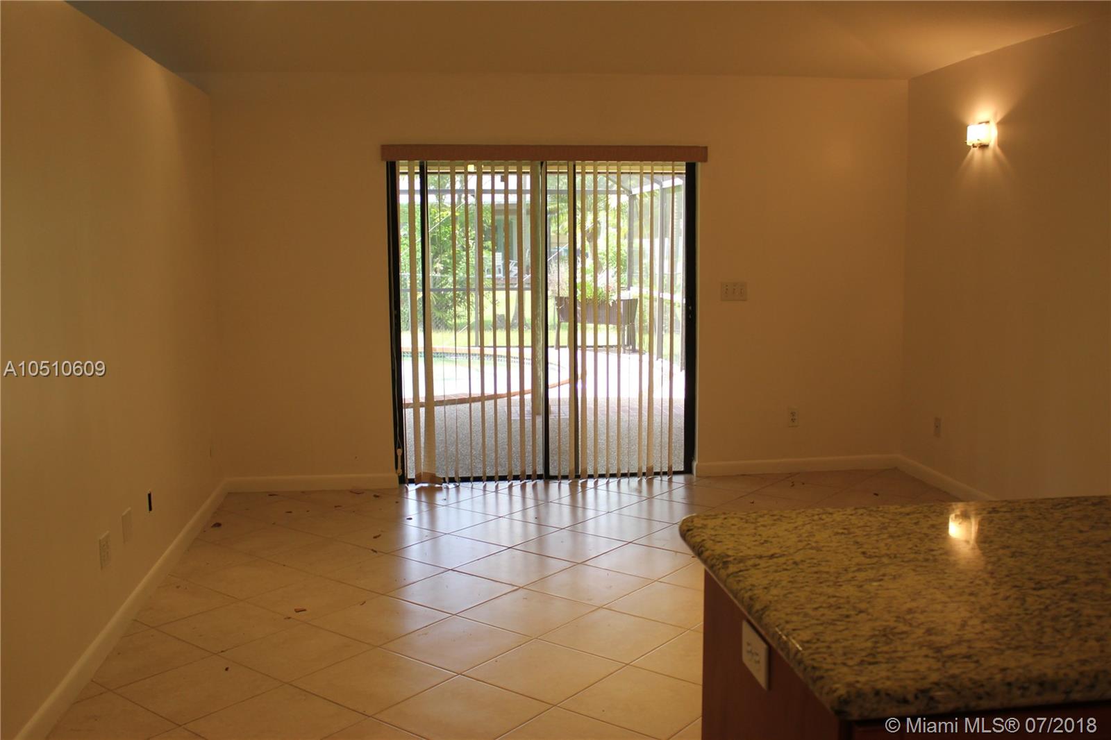 PINEWOOD ESTS 3RD ADDN - Residential Lease