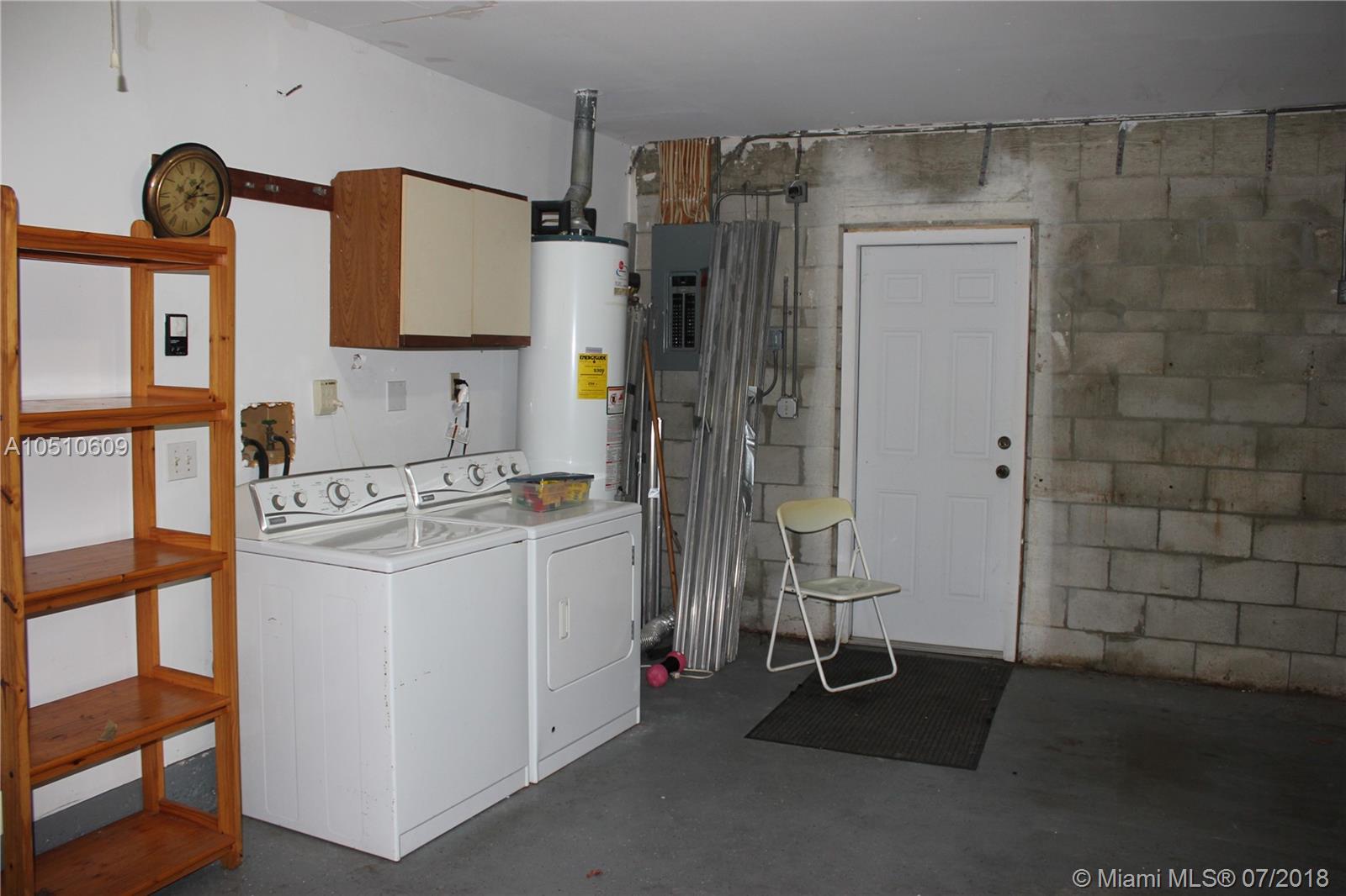 PINEWOOD ESTS 3RD ADDN - Residential Lease