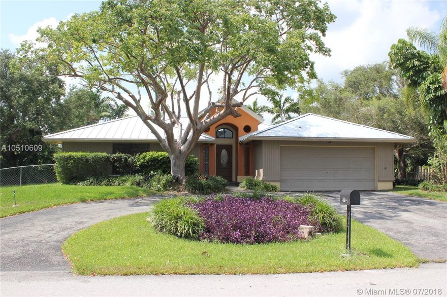 Wonderful Palmetto Bay 3 bedroom, 2 bath home. Freshly painted throughout. Granite eat-in kitchen with separate pantry area opens to spacious family room which overlooks pool. Split plan features large bedrooms, new carpeting. Master with his & hers closets. Lots of storage. Screened pool/patio with covered terrace for outdoor entertaining. Wonderful fenced lot. Pool and yard maintenance included.