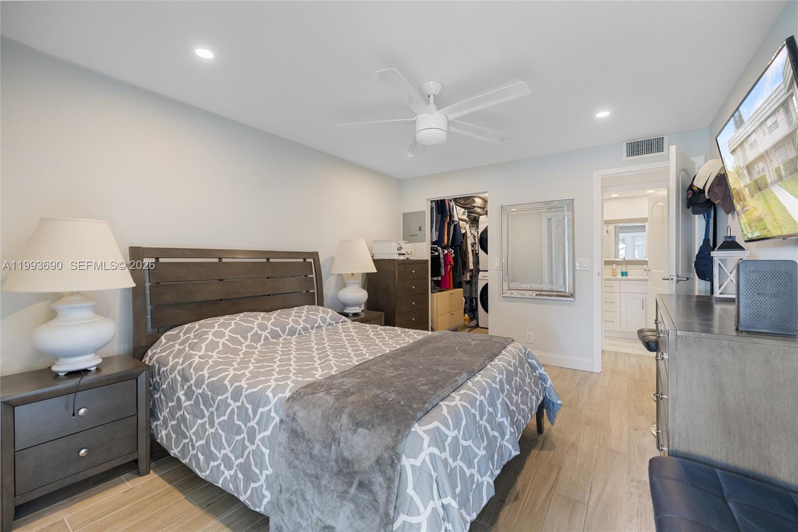 KINGS POINT MONACO CONDOS - Residential