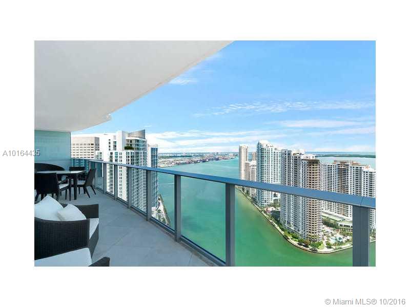 Designer,fully furnished , 2 bedroom with den, apartment with oversized (290 sq ft)balcony, SNARDERO kitchen, marble floor, overlooking the bay.
Property is currently on market for sale and the subject tenant needs to allow the unit to be showed