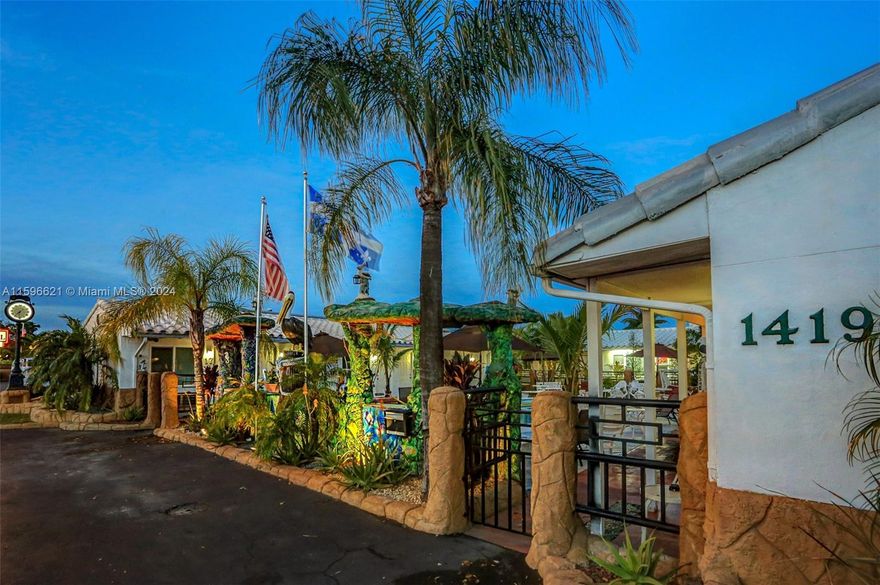 As the exclusive representative of the seller, One Commercial Real Estate is pleased to present for sale to qualified investors the Green Seas Motel and Richard's Hotel located in Hollywood, FL. This portfolio, composed of 4 properties,70 un its all together, offers a healthy mix of motel rooms and apartment units and is offered at $11,995,000, or $171,000 per key.

The Green Seas Motel and Richard's Hotel are perfectly located between Fort Lauderdale Airport and the bustling, world-famous city of Miami. With kitchenettes available in select rooms, the properties' guest rooms all feature a television, microwave, and mini refrigerator.