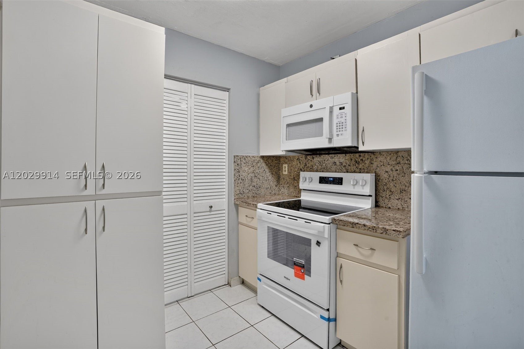 11780 SW 18th St 428-2