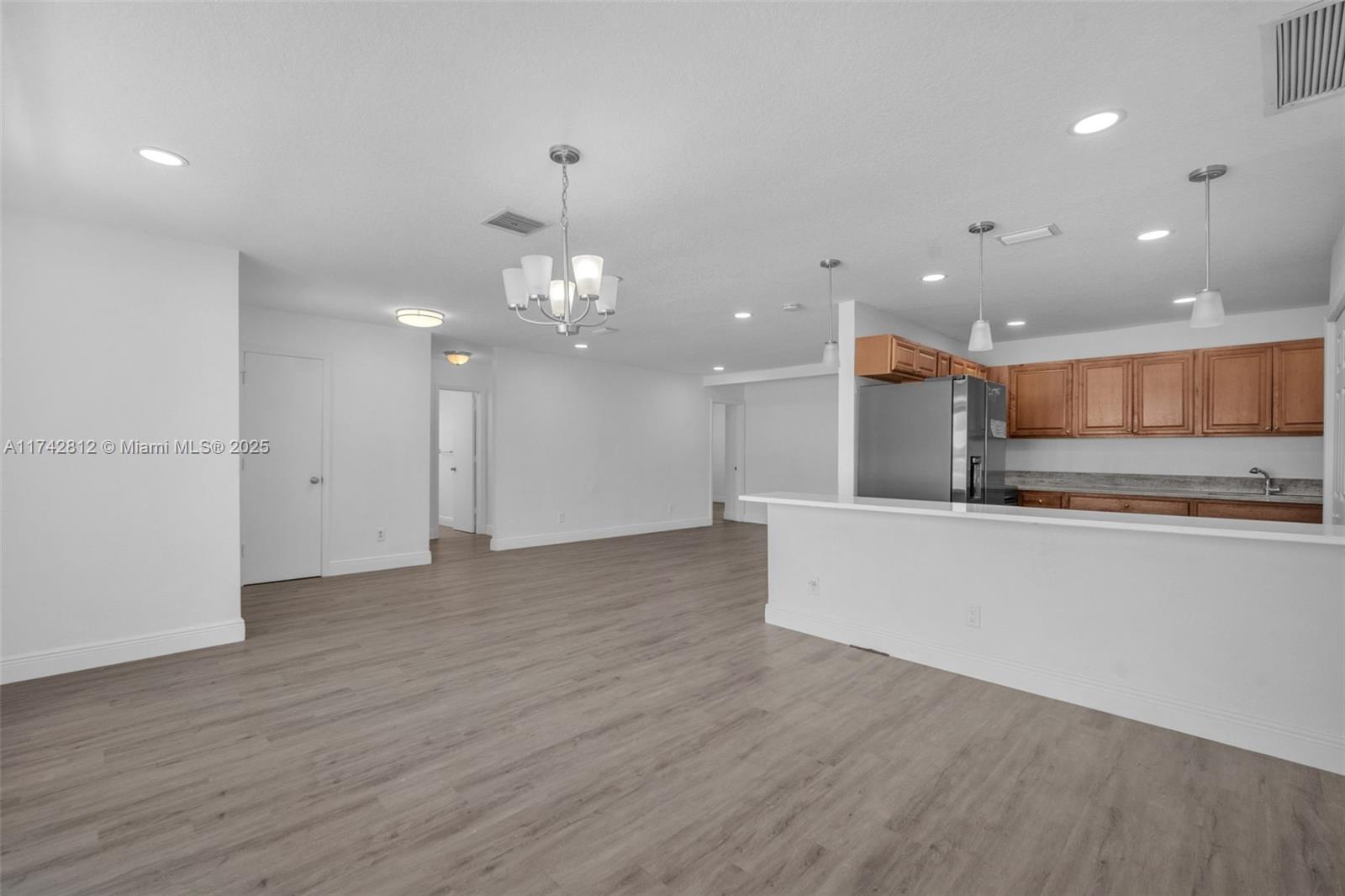 KENDALL GREEN SEC - Residential