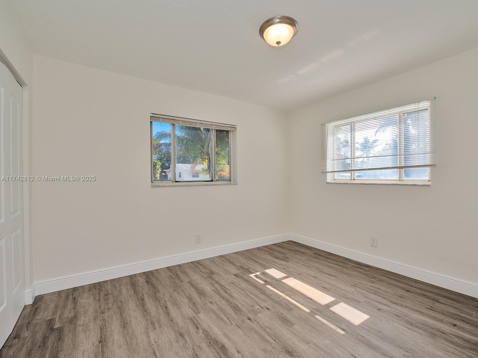 KENDALL GREEN SEC - Residential