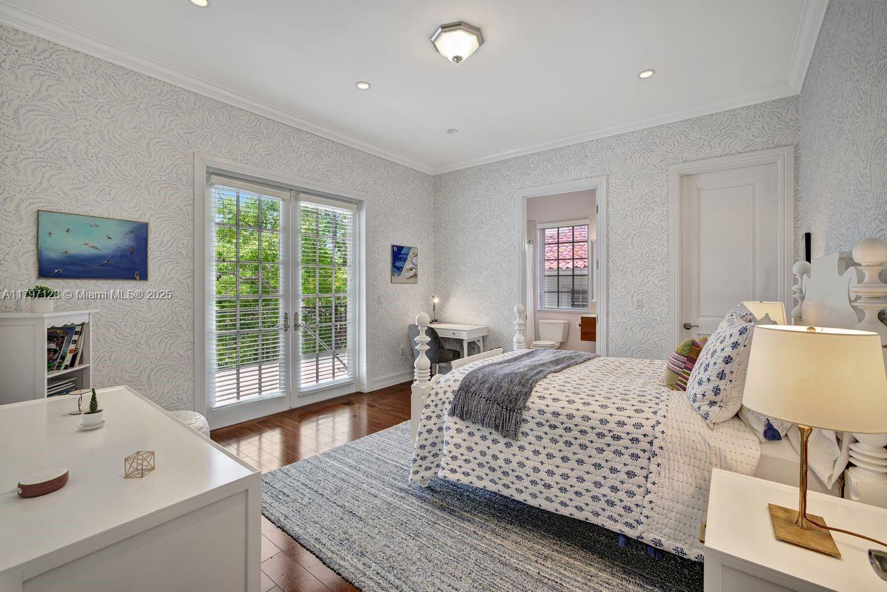BISCAYNE KEY ESTATES - Residential Lease