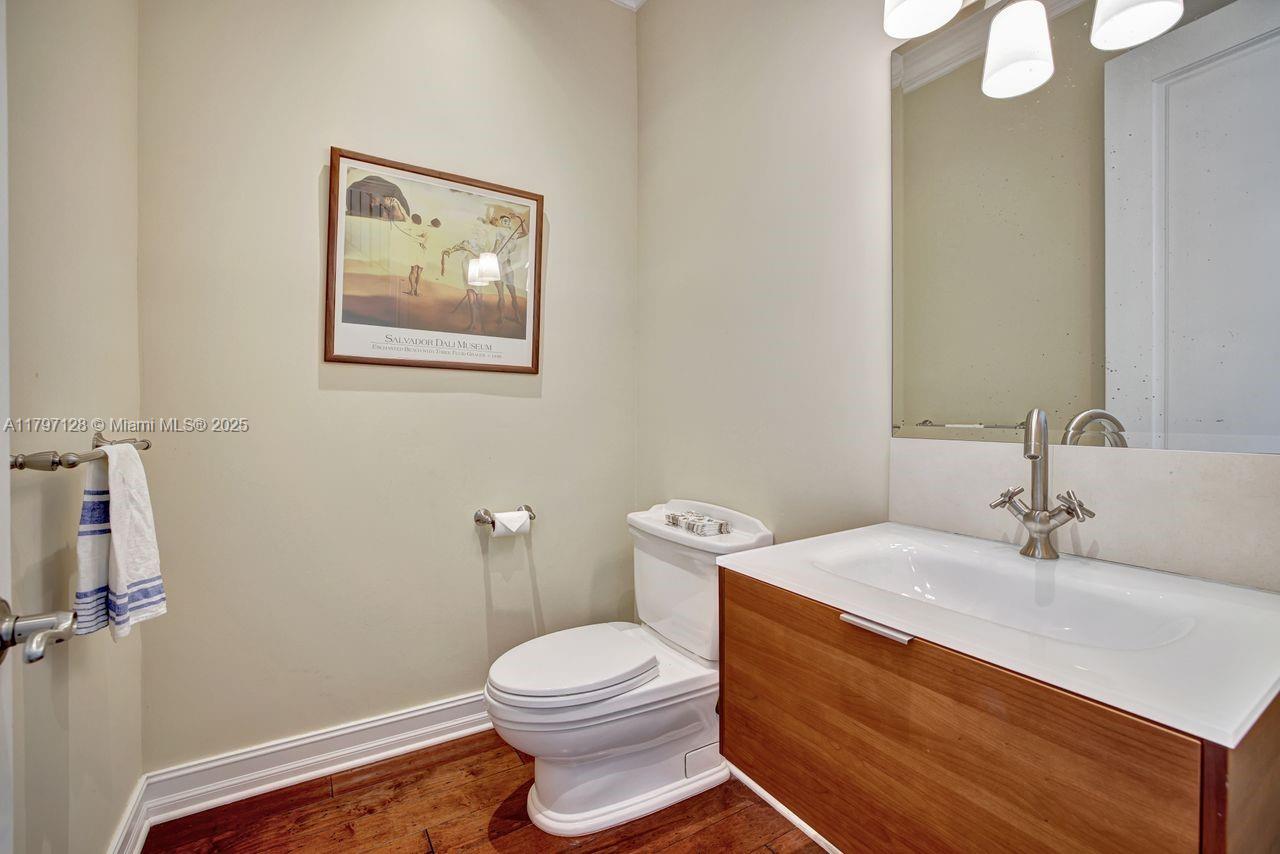 BISCAYNE KEY ESTATES - Residential Lease