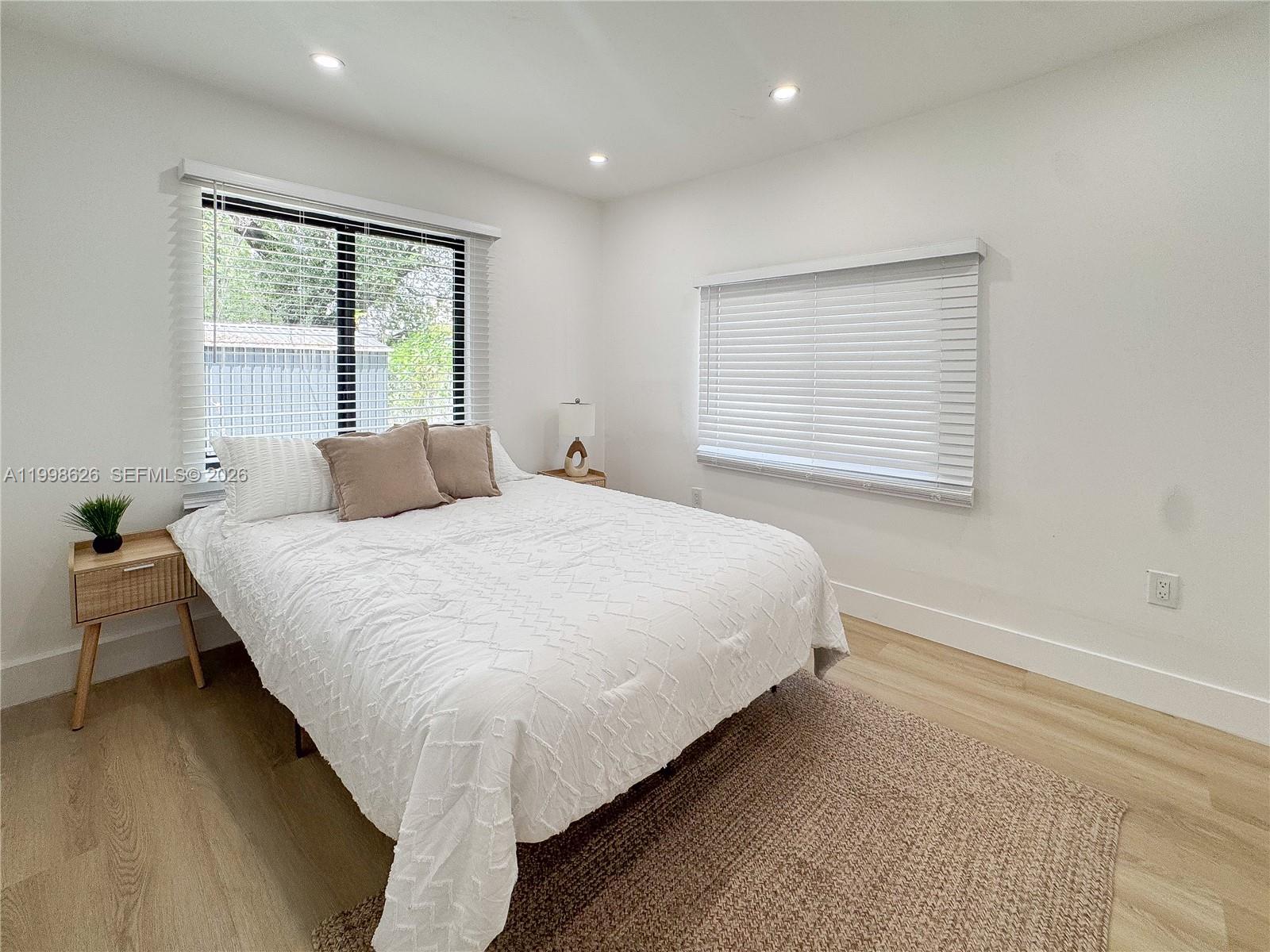 HOME OWNERS PARADISE - Residential