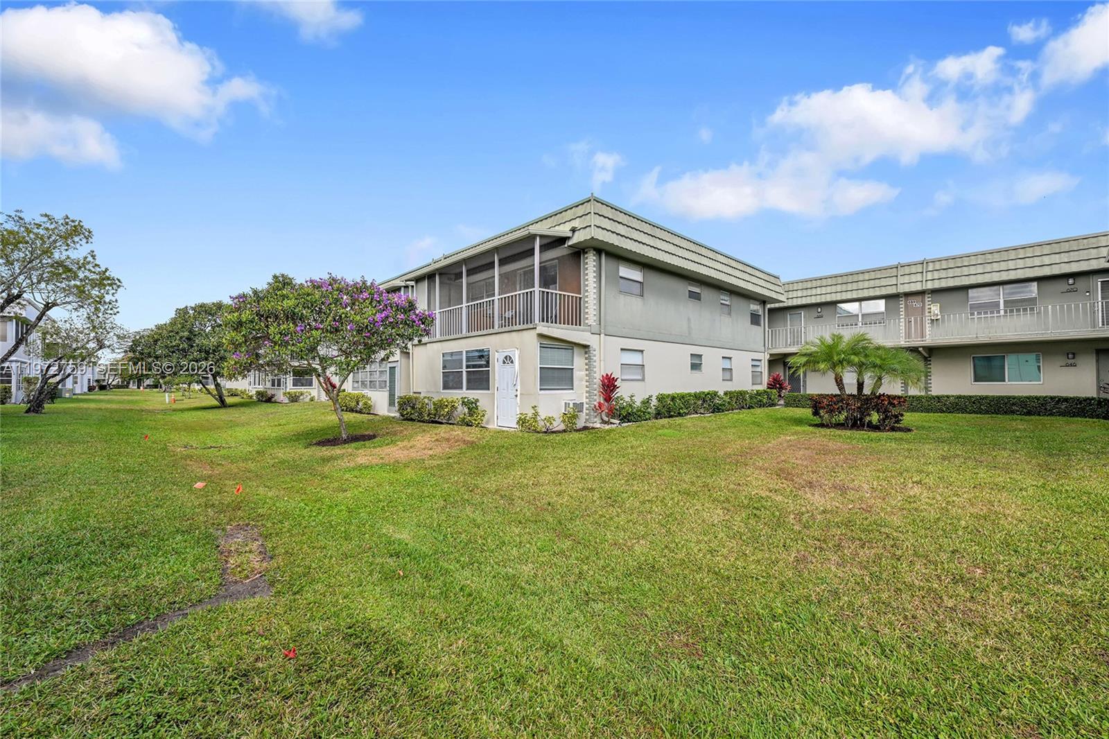 KINGS POINT FLANDERS COND - Residential