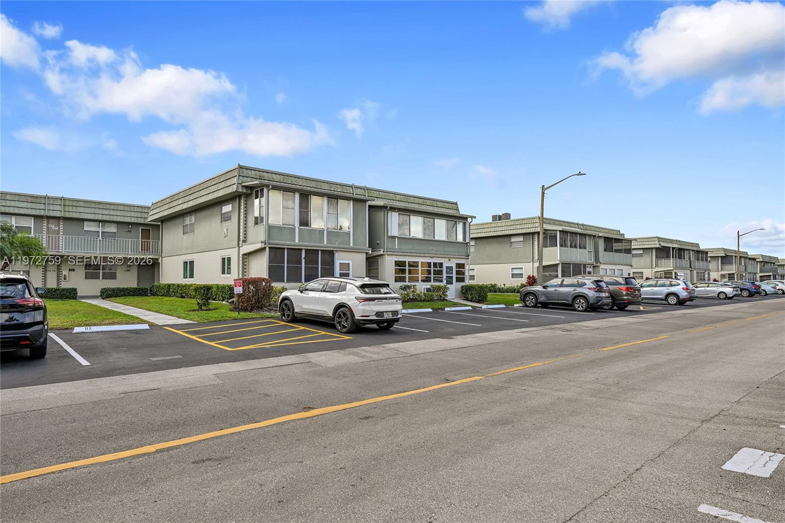 KINGS POINT FLANDERS COND - Residential