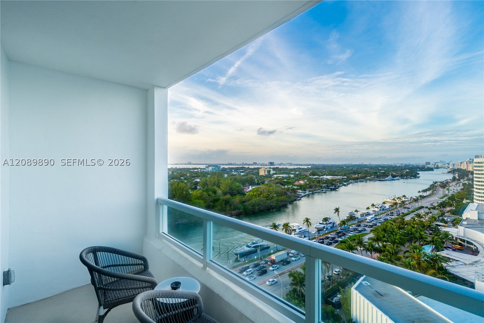 4401 Collins Ave 1609