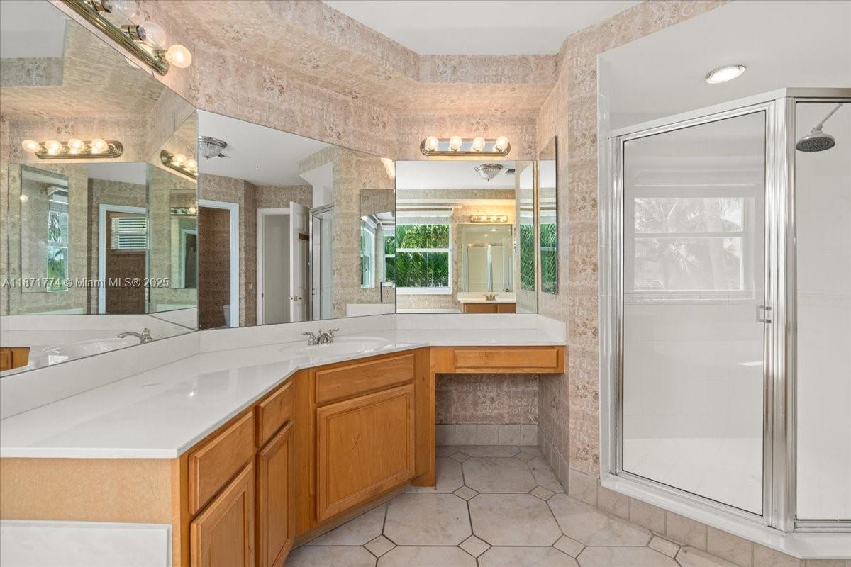 CORAL CREEK REPLAT NO 3 - Residential