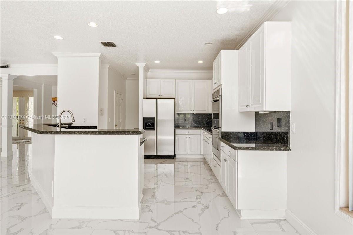 CORAL CREEK REPLAT NO 3 - Residential