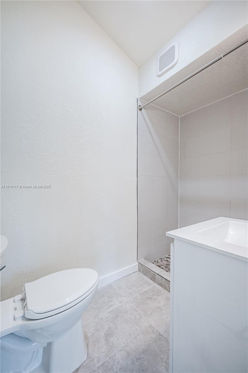 Charlote Harbor - Residential Income