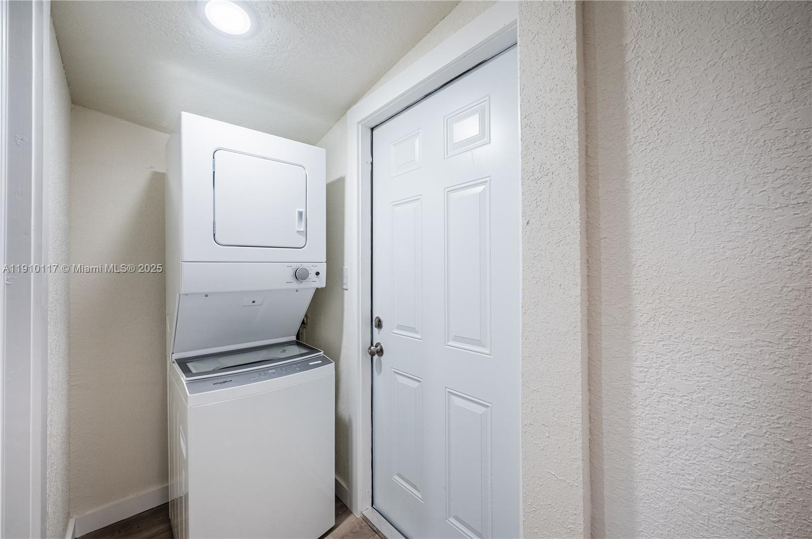 Charlote Harbor - Residential Income