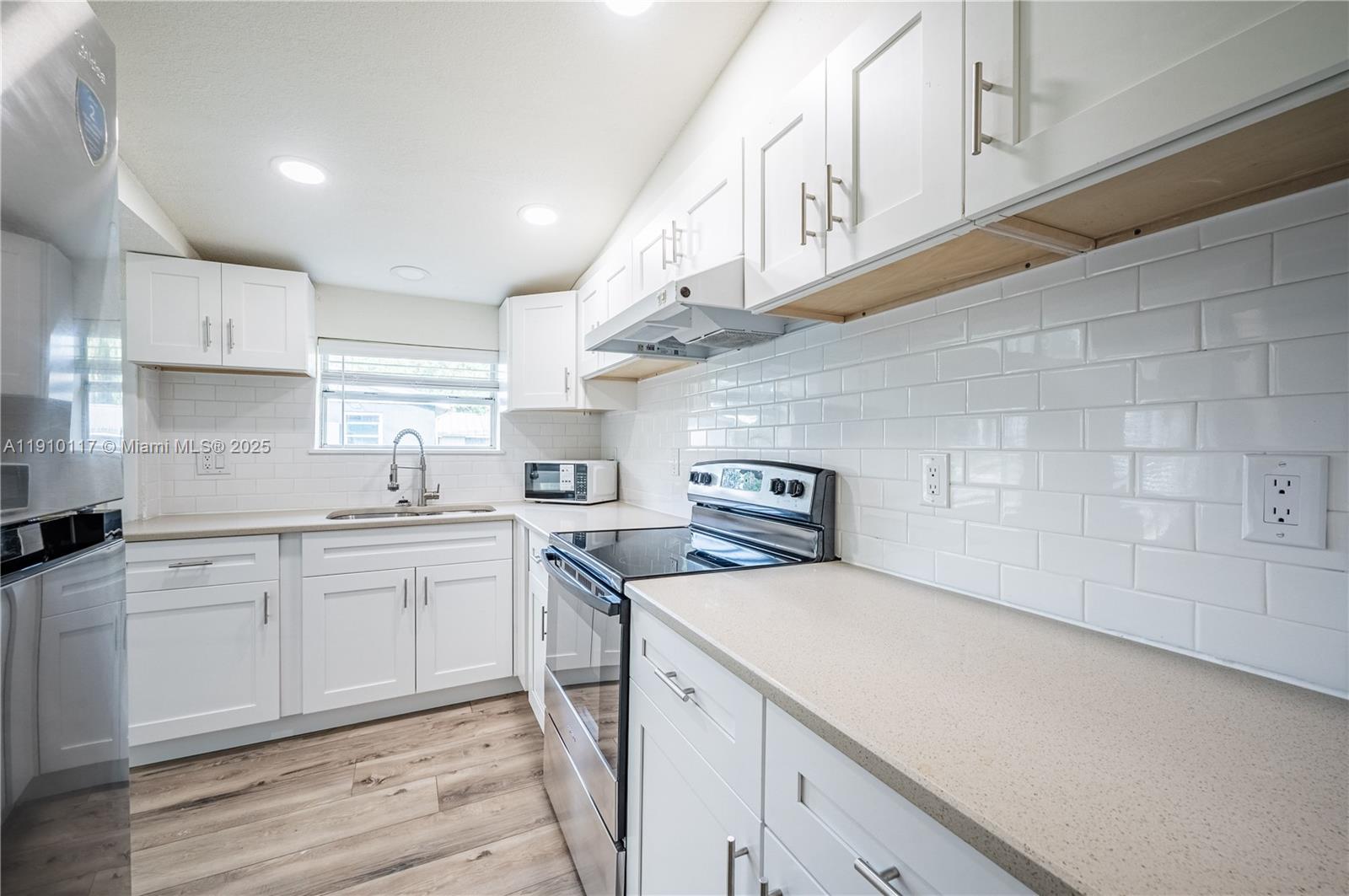 Charlote Harbor - Residential Income