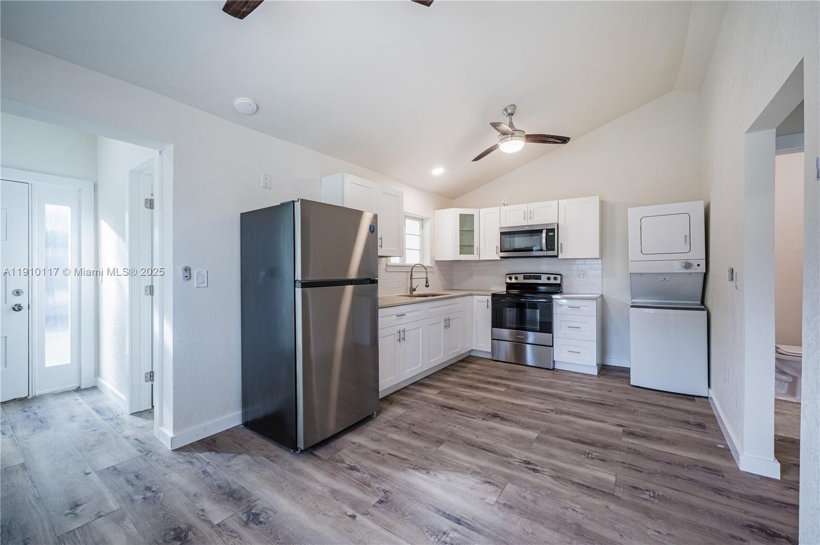 Charlote Harbor - Residential Income