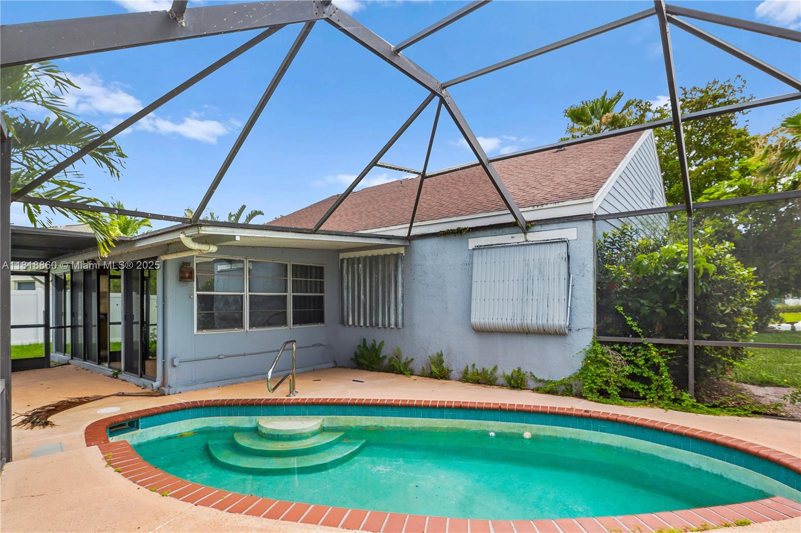 WATERCHASE WEST 1 - Residential