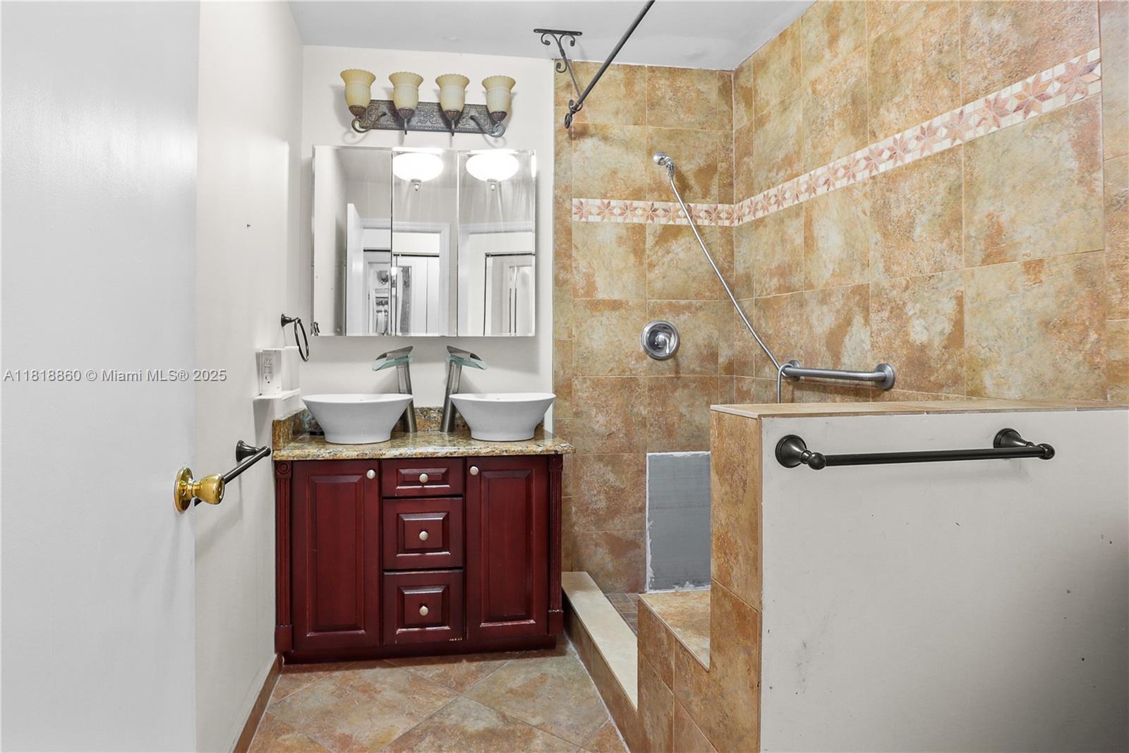 WATERCHASE WEST 1 - Residential