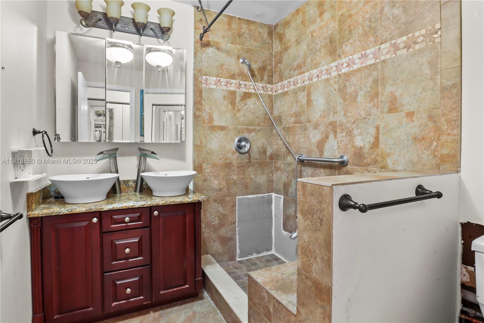 WATERCHASE WEST 1 - Residential