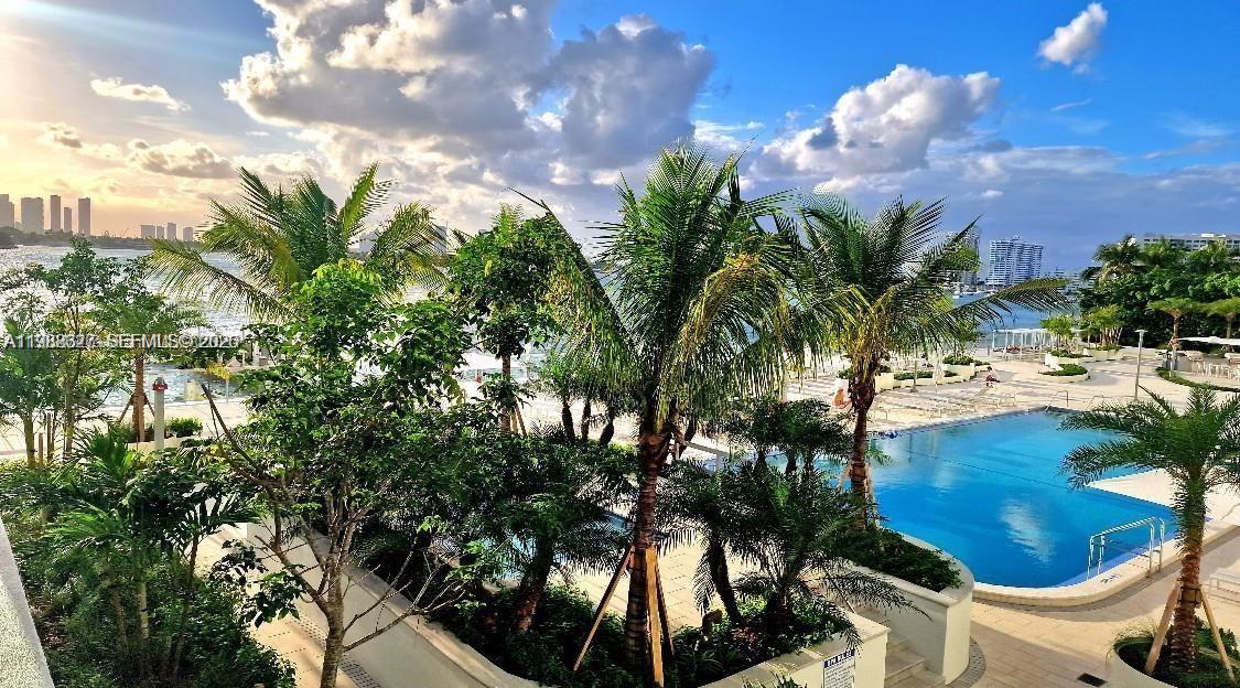 MIRADOR 1000 - Residential Lease