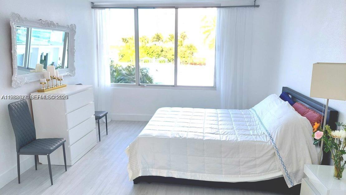 MIRADOR 1000 - Residential Lease