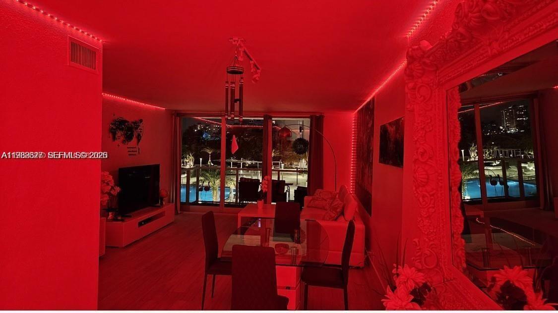 MIRADOR 1000 - Residential Lease