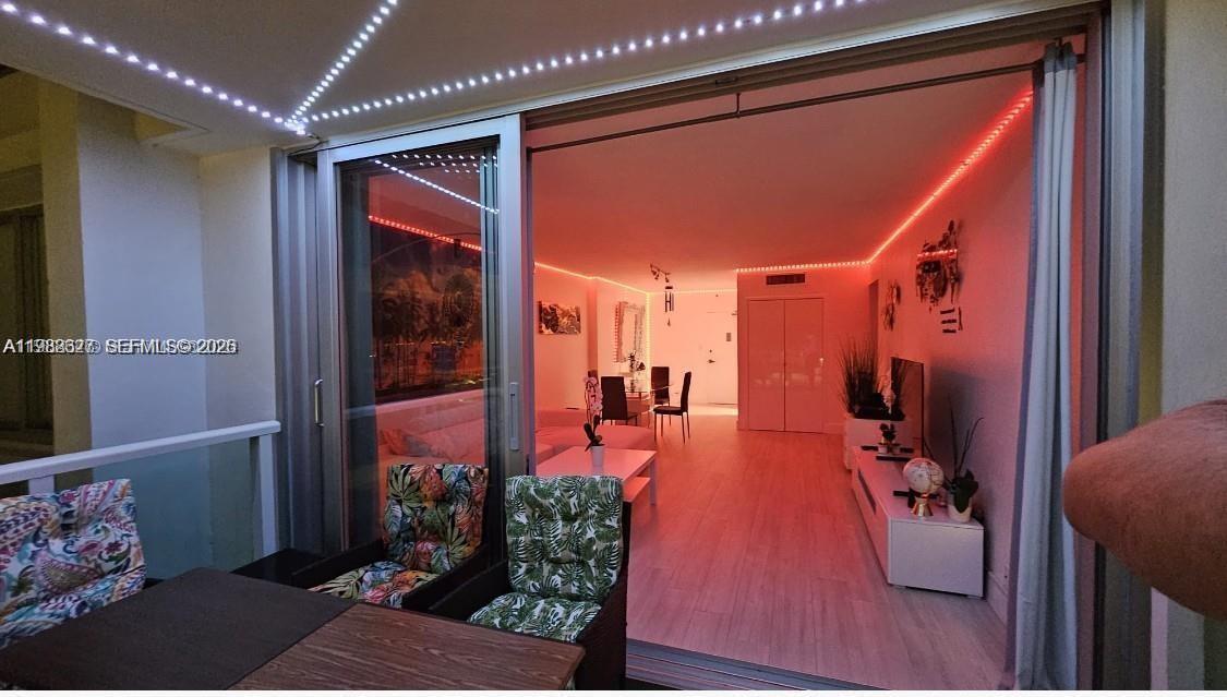 MIRADOR 1000 - Residential Lease