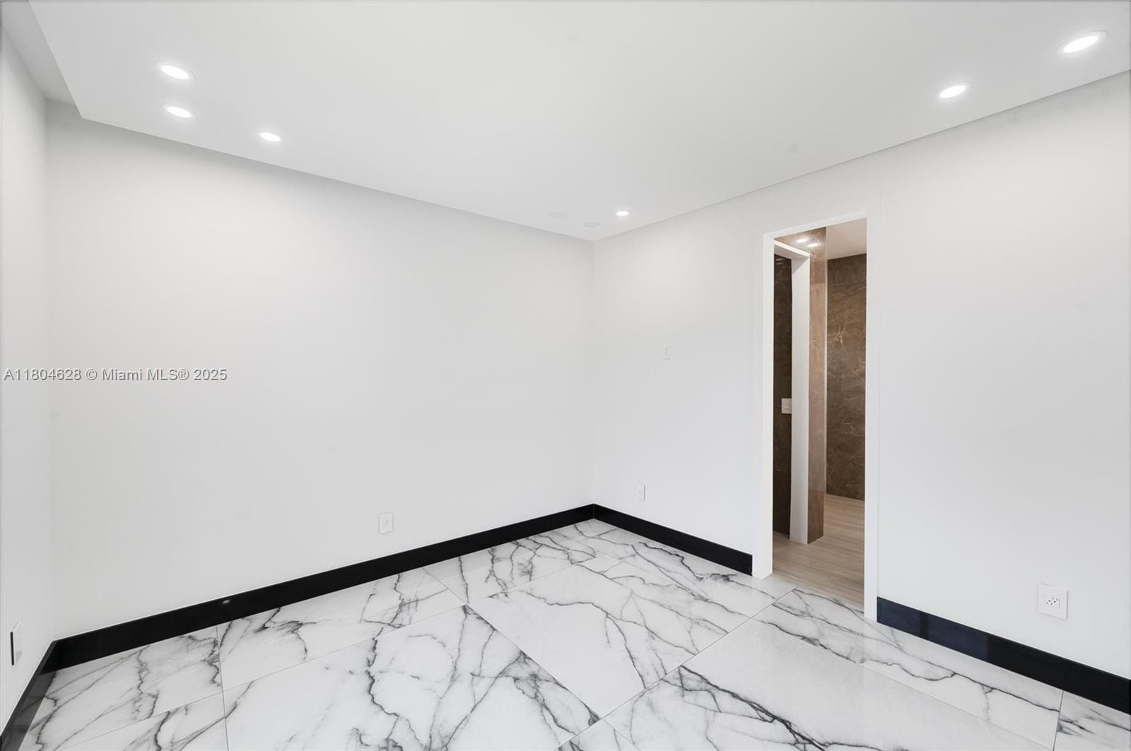 R & J MC HUGH - Residential