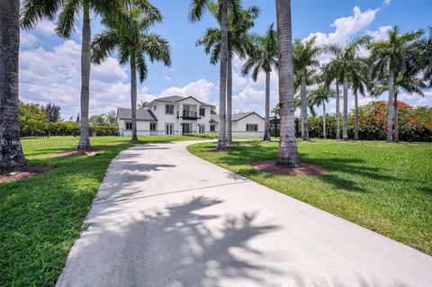 Photo of 5121 SW 210th Ter, Southwest Ranches, FL 33332 (MLS # A11804628)