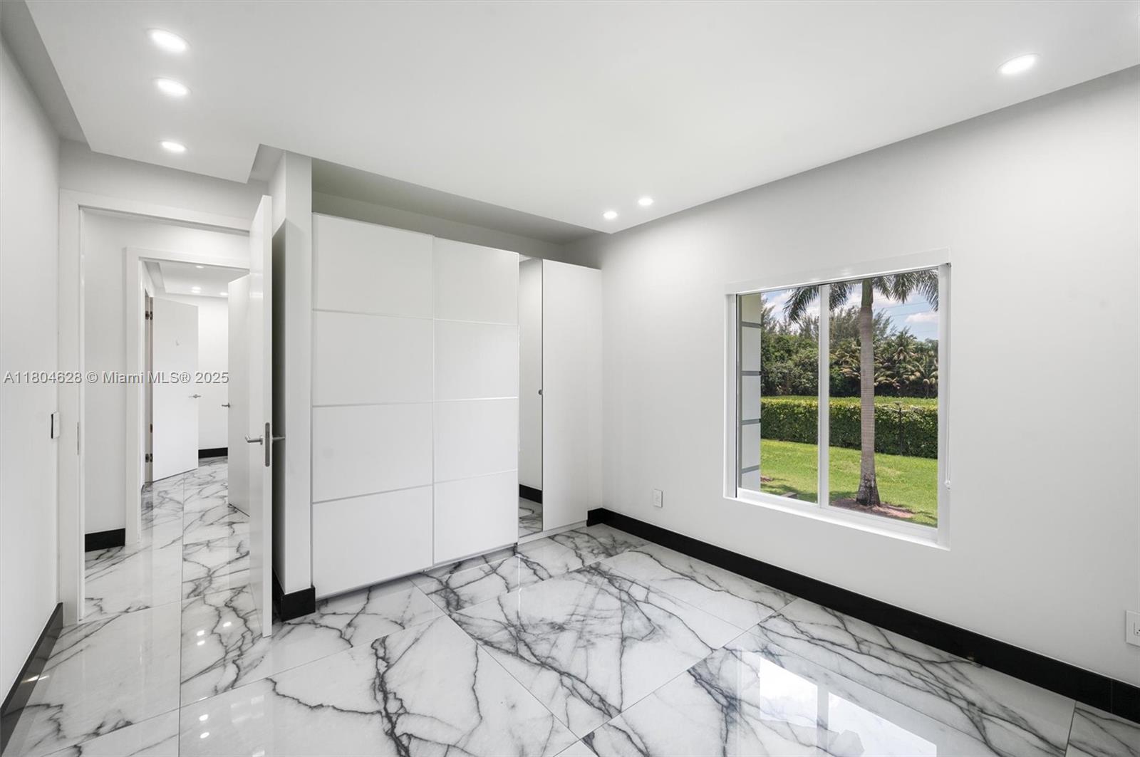R & J MC HUGH - Residential