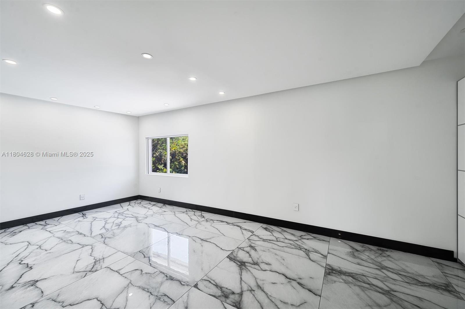 R & J MC HUGH - Residential