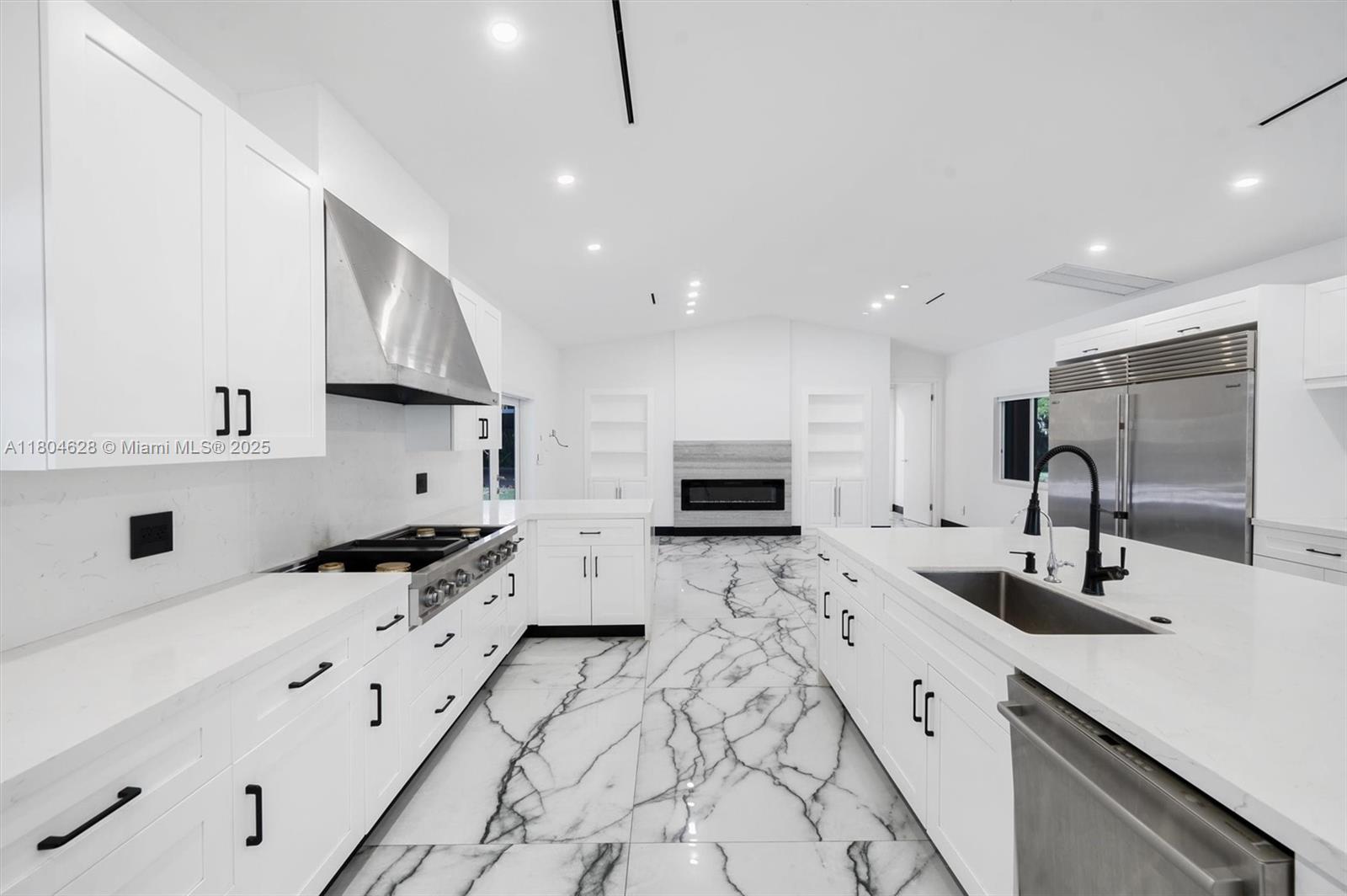 R & J MC HUGH - Residential