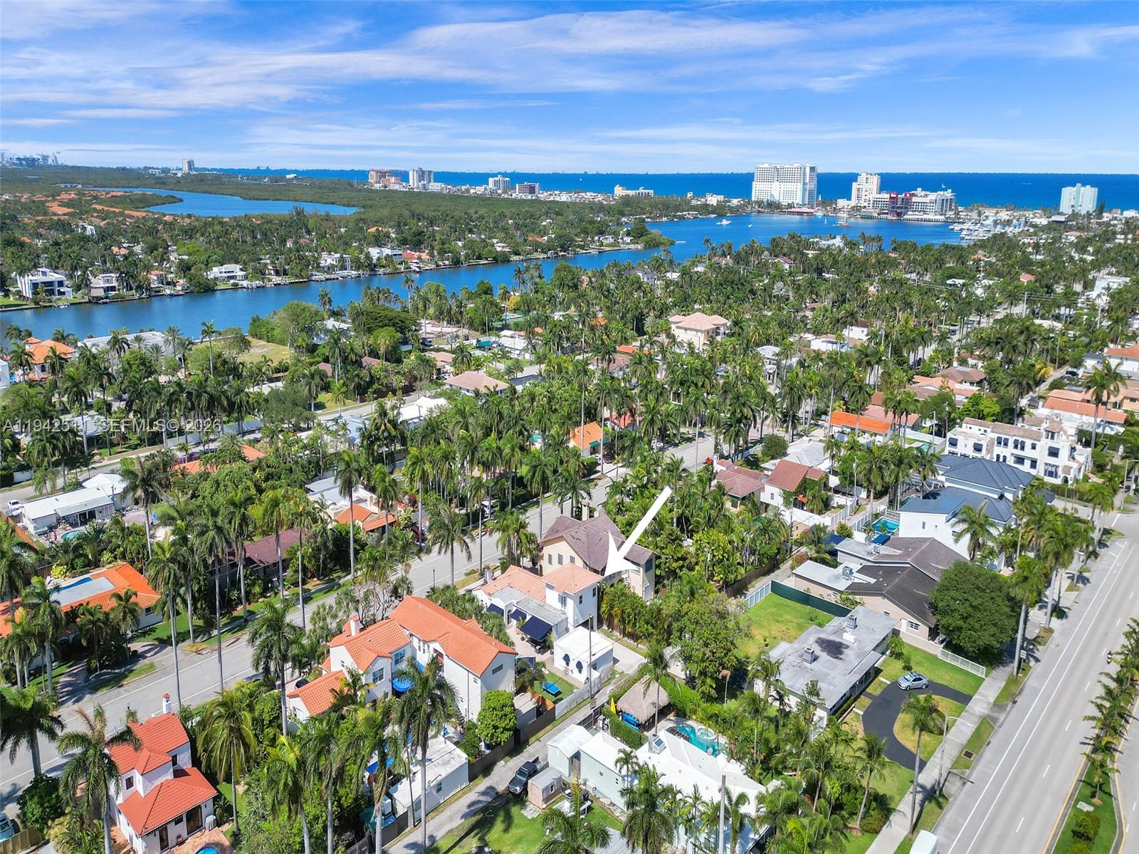 HOLLYWOOD LAKES SECTION - Residential