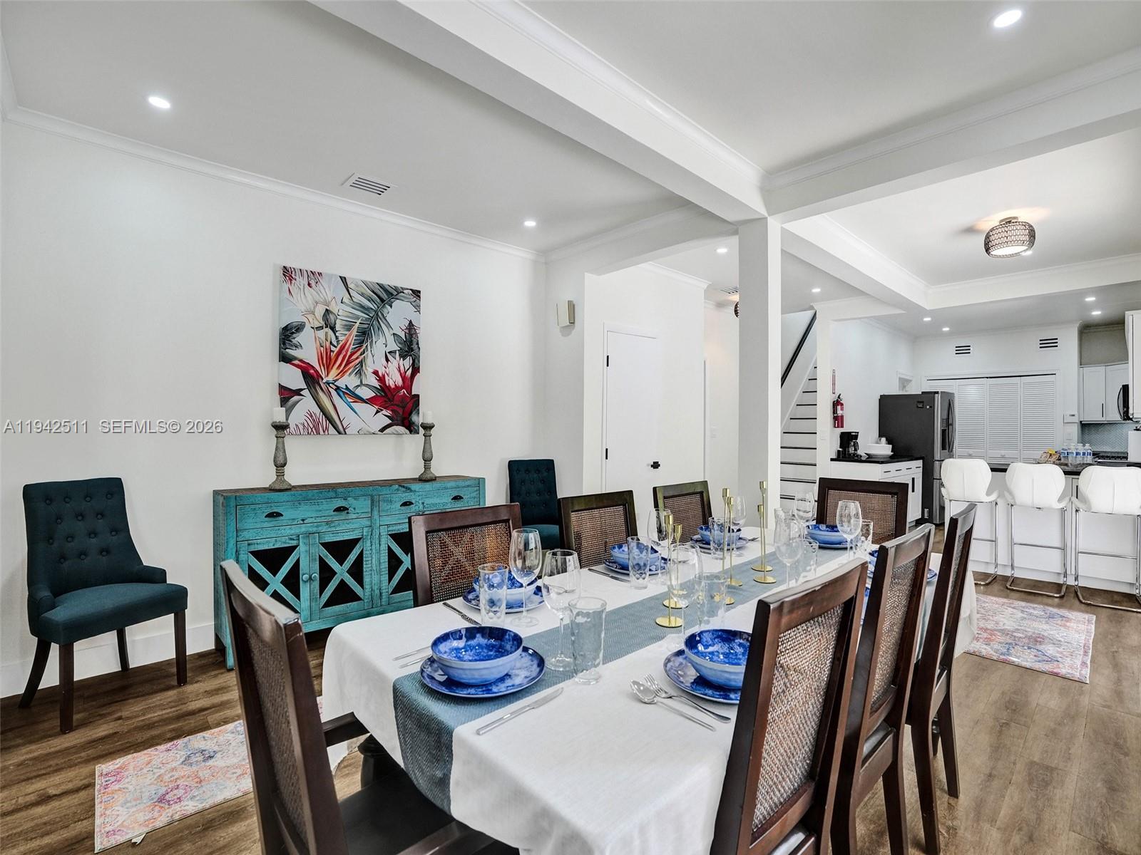 HOLLYWOOD LAKES SECTION - Residential