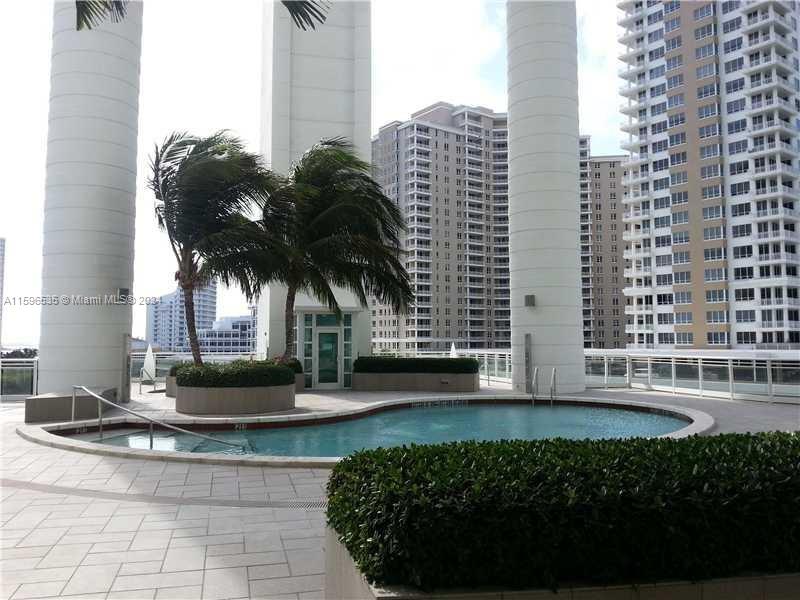 900 Brickell Key Blvd 2803