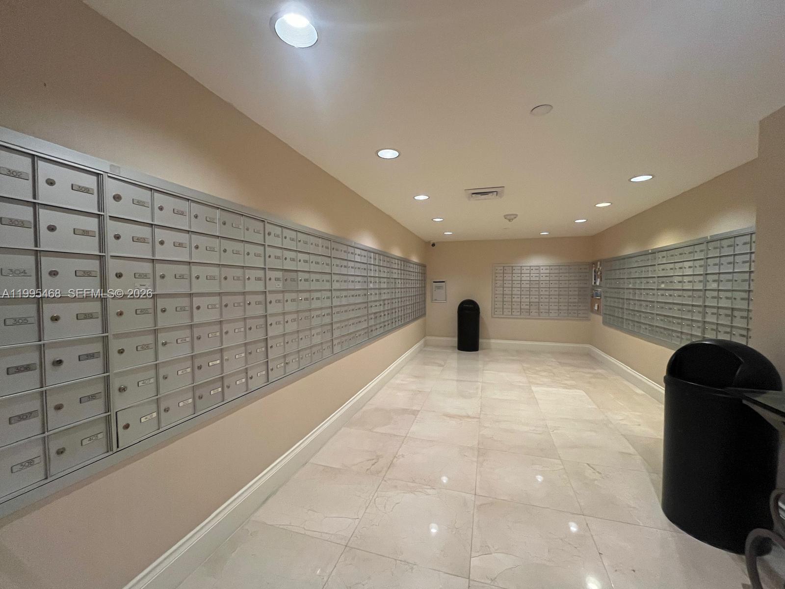 MYSTIC POINTE TOWER 500 C - Residential