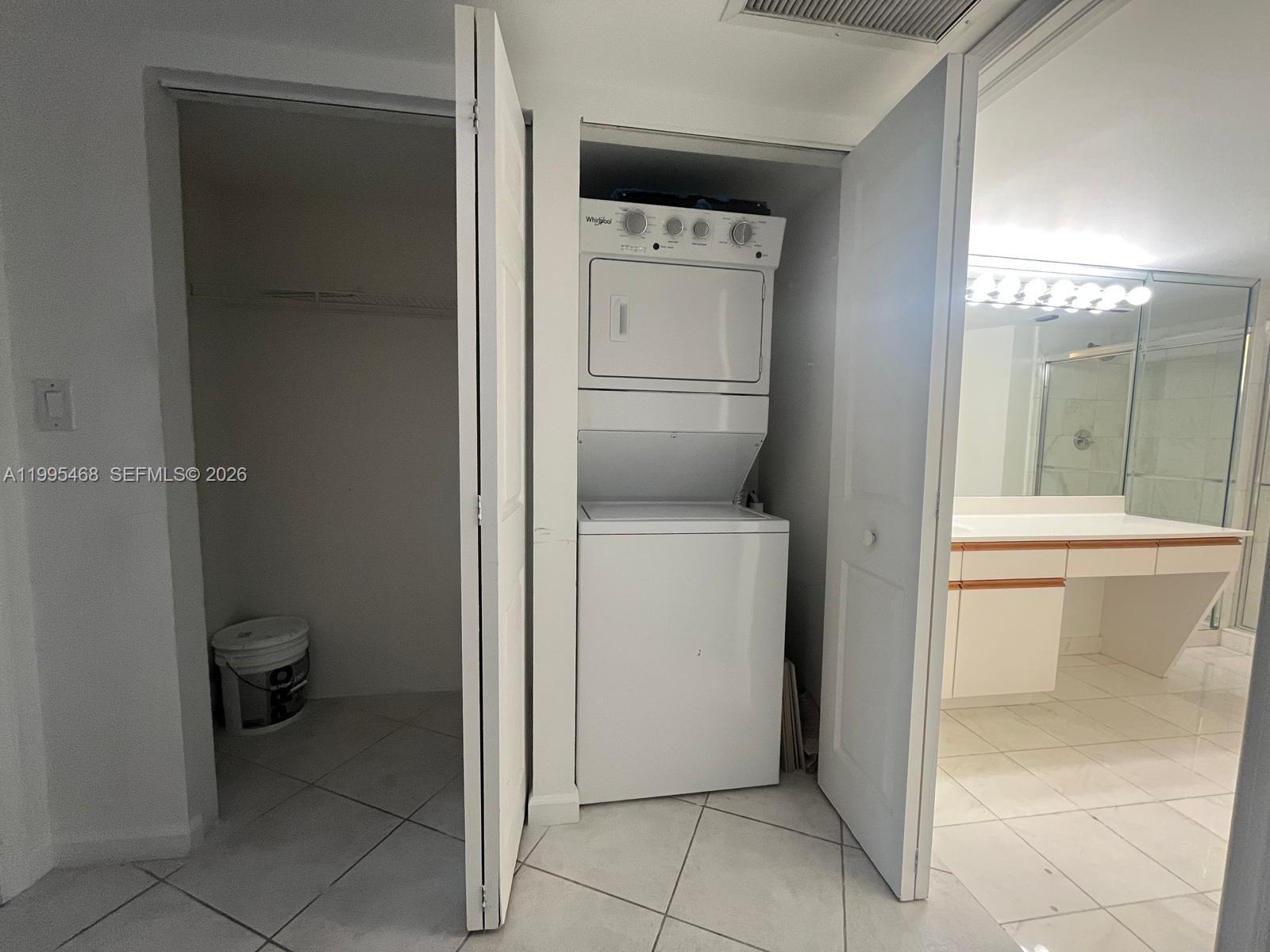 MYSTIC POINTE TOWER 500 C - Residential