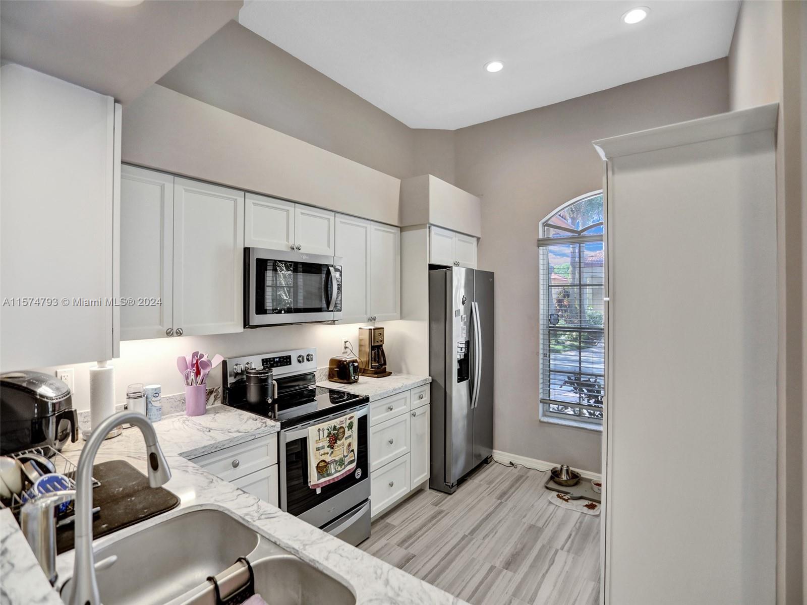 WOODBINE PAR J - Residential