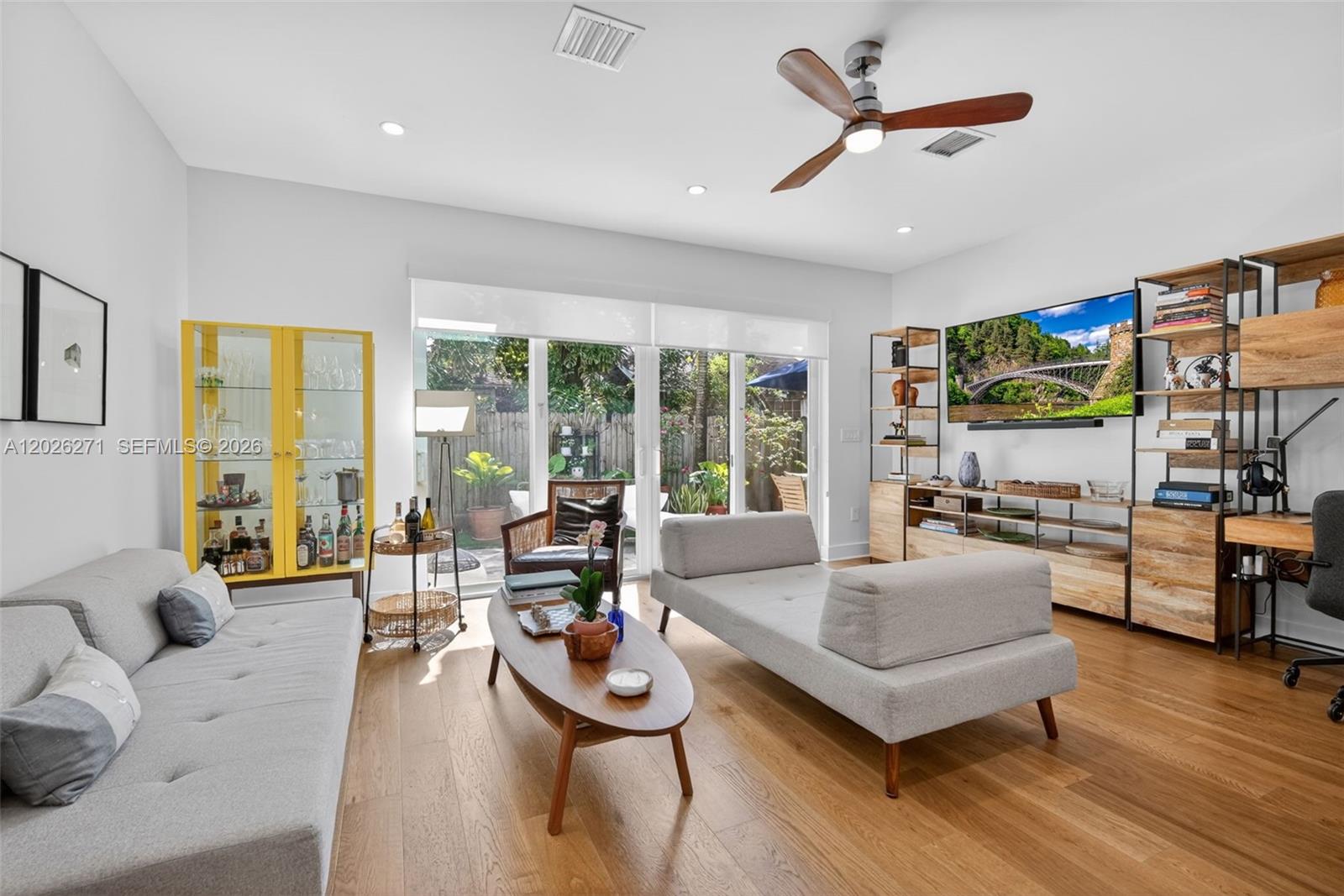 Tarpon River - Residential