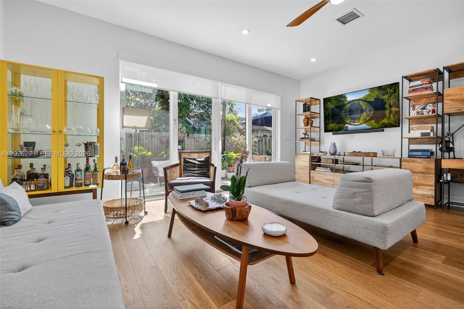 Tarpon River - Residential
