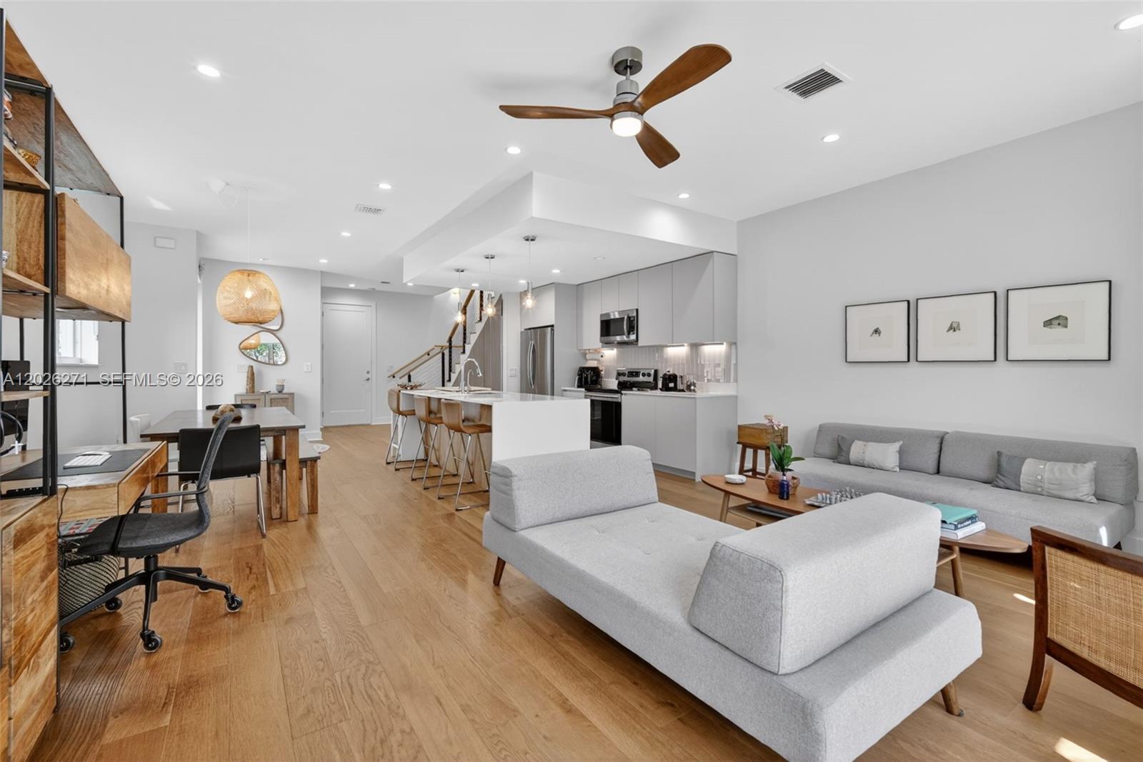 Tarpon River - Residential