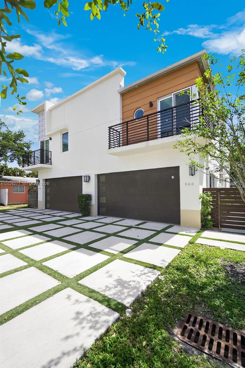 Tarpon River - Residential