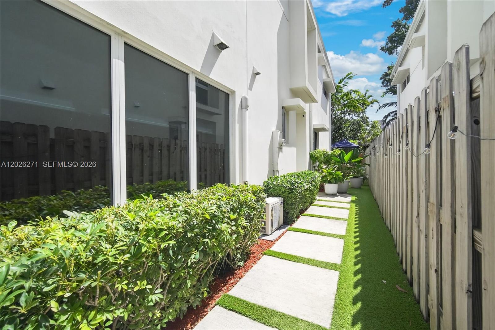Tarpon River - Residential