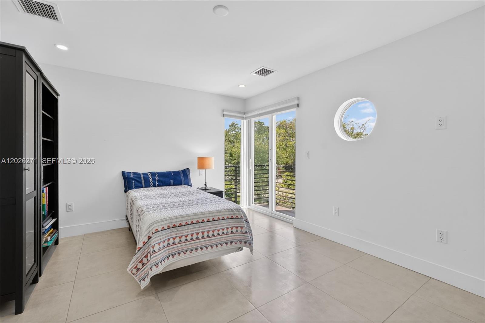 Tarpon River - Residential