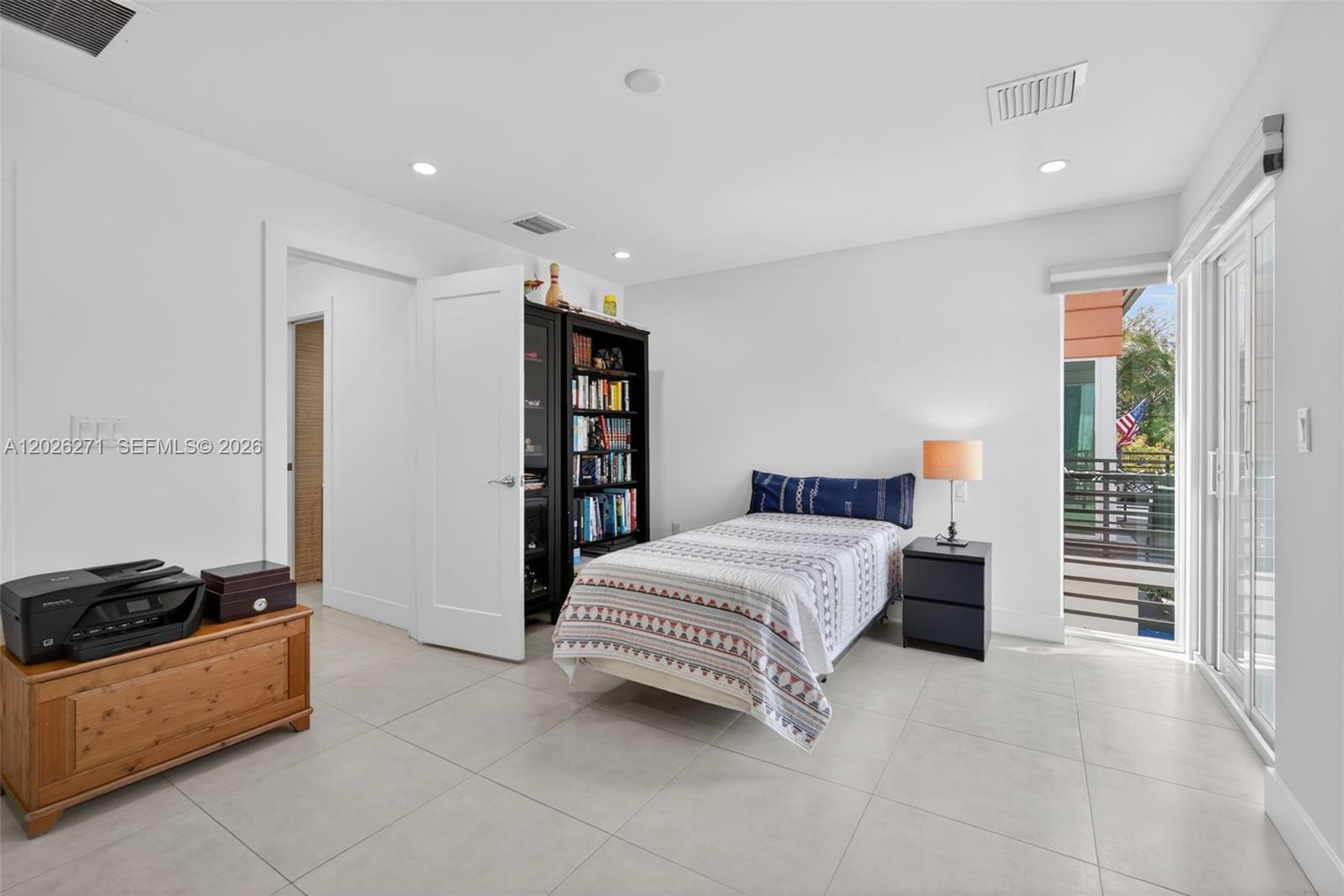 Tarpon River - Residential