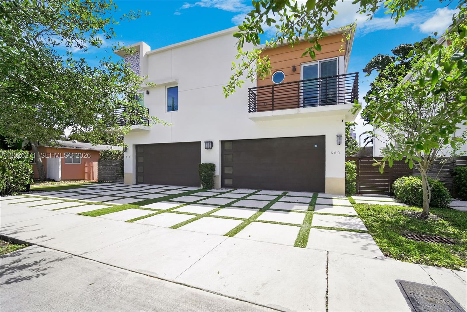Tarpon River - Residential