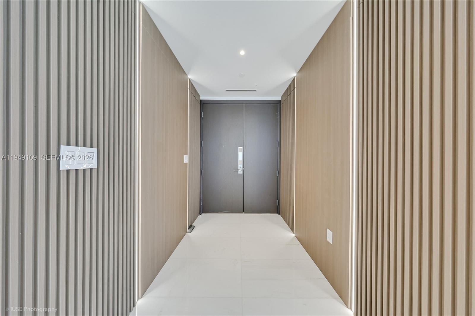 300 Biscayne Boulevard Way 2307W