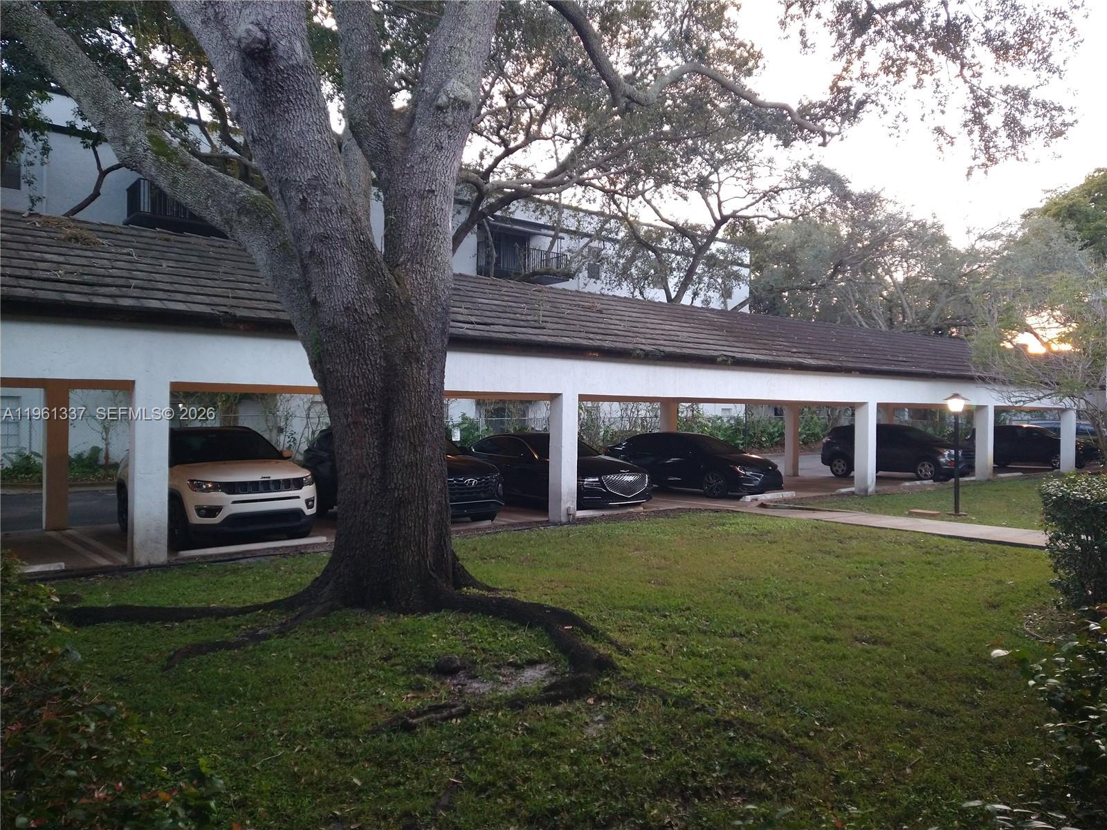 OAK PATHS CONDO - Residential