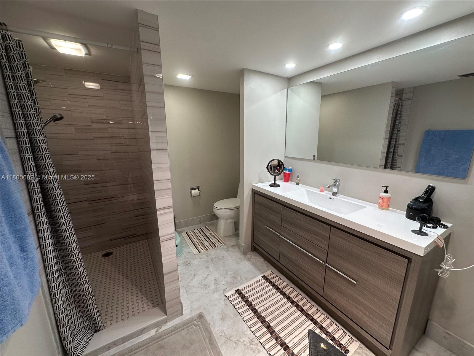 PRINCE GEORGE ARMS CONDO - Residential